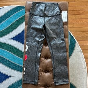NWT: Lululemon Wunder Under Cropped Leggings